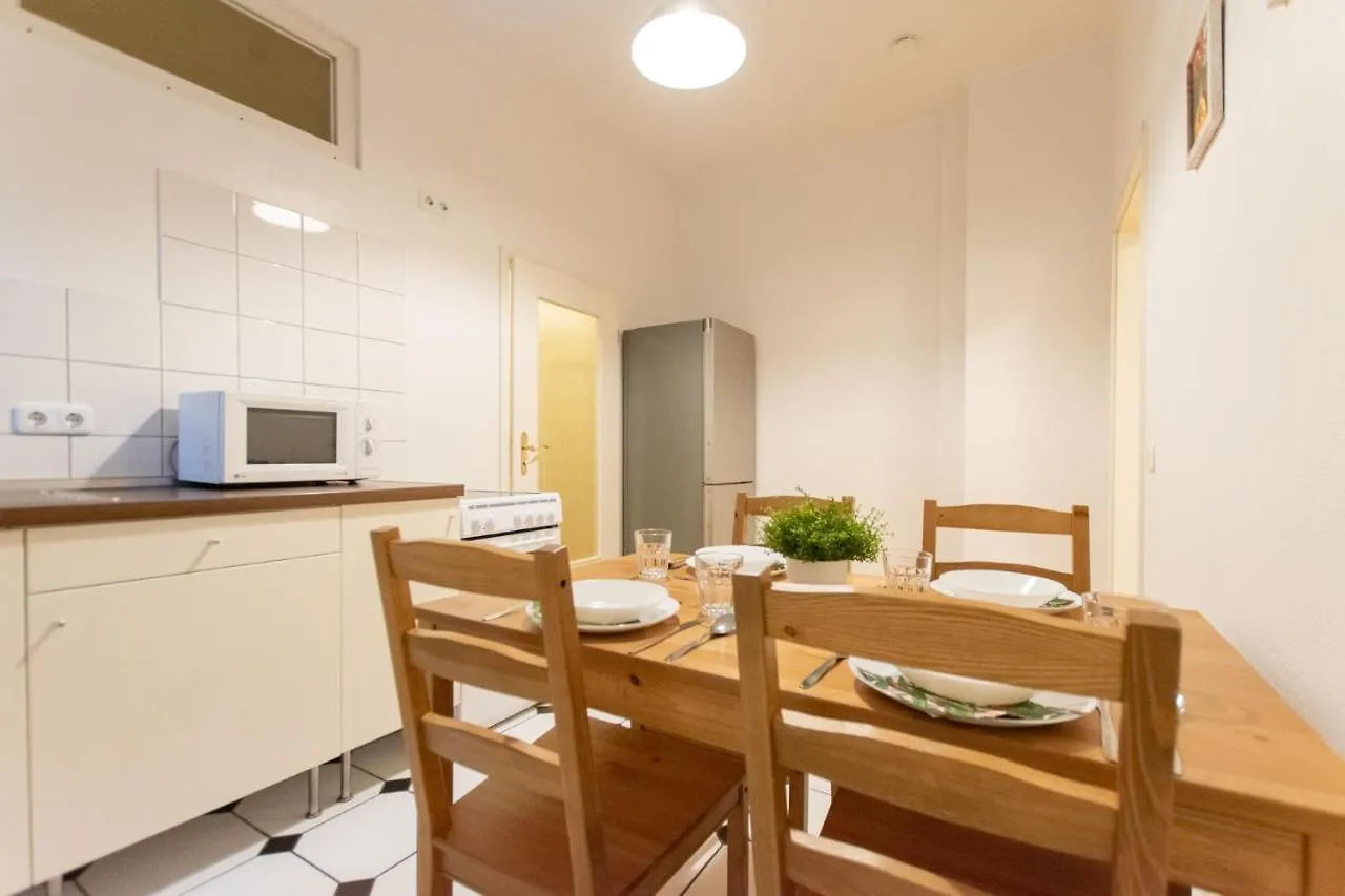 City Apartment - 15Min Messe Dus And Old Town Düsseldorf 0*,  Almanya